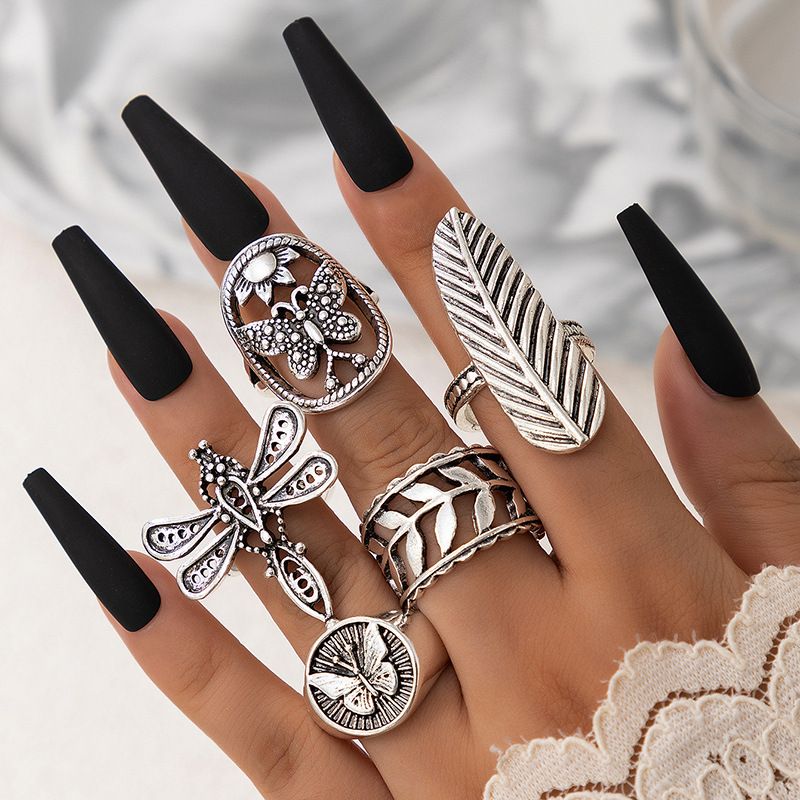 Geometric Leaf Totem Five-piece Ring Set